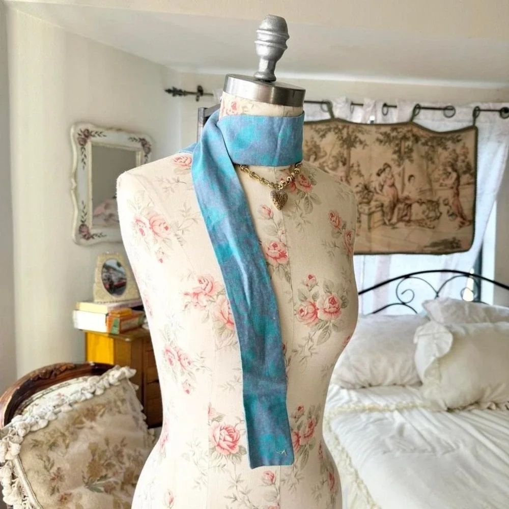 vintage‎ skinny blue scarf